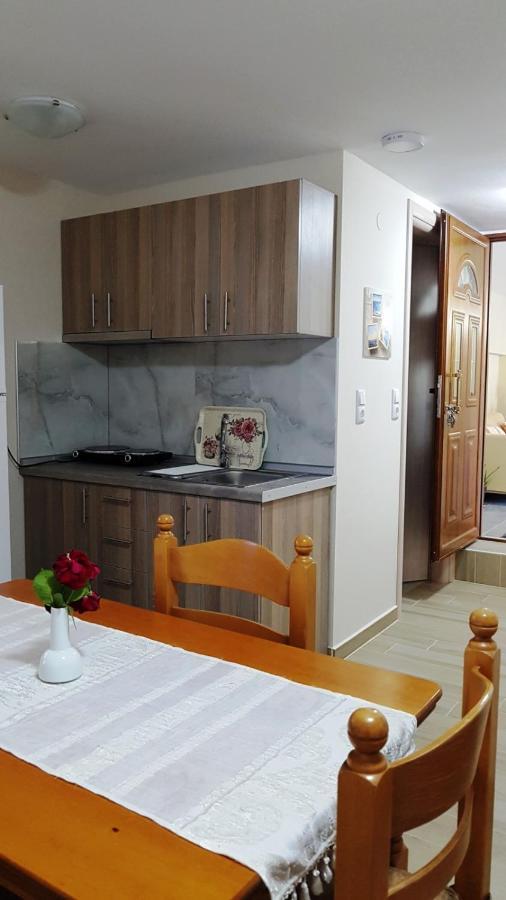 Fyllou Apartment Asproválta Luaran gambar