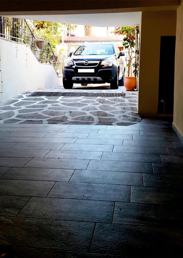 Fyllou Apartment Asproválta Luaran gambar