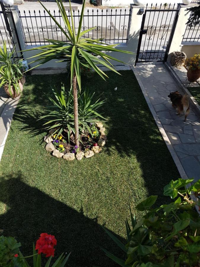 Fyllou Apartment Asproválta Luaran gambar